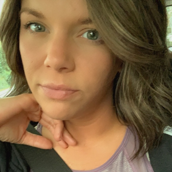 Meet your Posh Ambassador, Lyss! - Picture 6 of 6